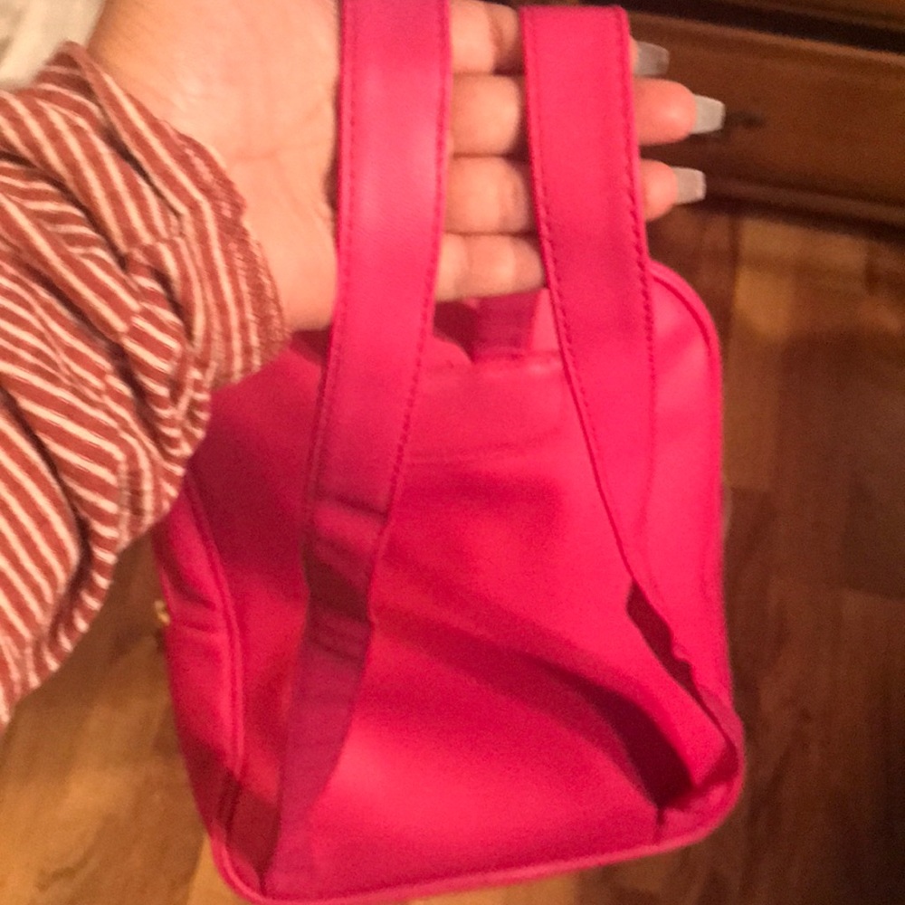 Backpack - Picture 3 of 4